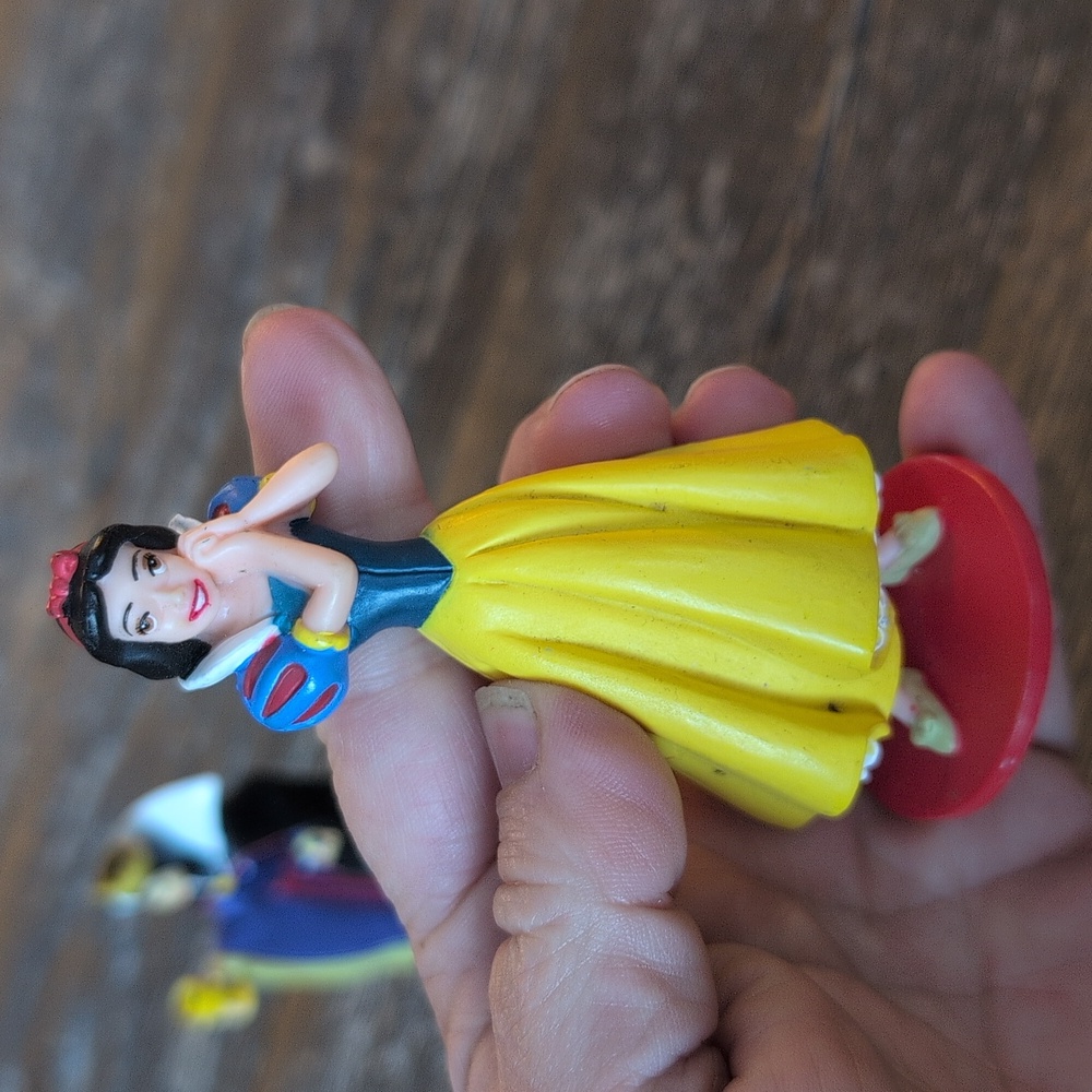 Disney PVC Princess Snow White and Villains Figurine Set - Picture 7 of 10